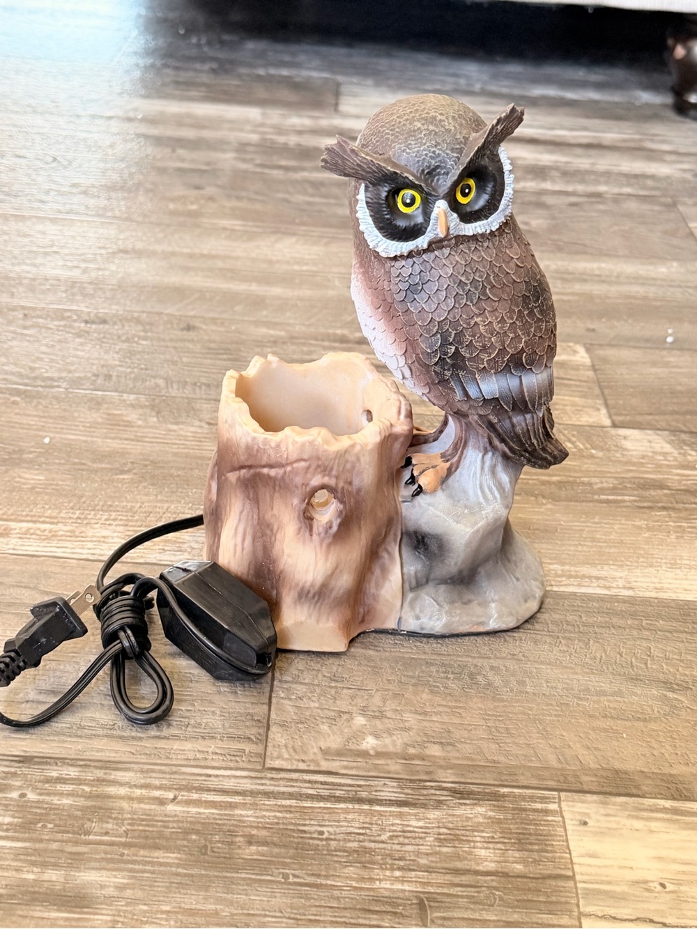 Brown Owl Table Accent Lamp with Faux Wood Holder